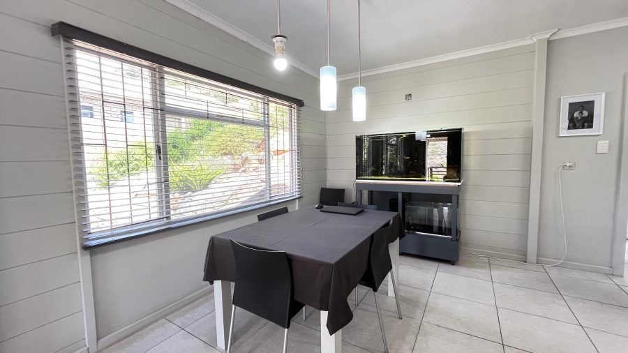 3 Bedroom Property for Sale in Glencairn Western Cape